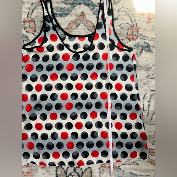 Polls Dot Tank - Picture 5 of 12